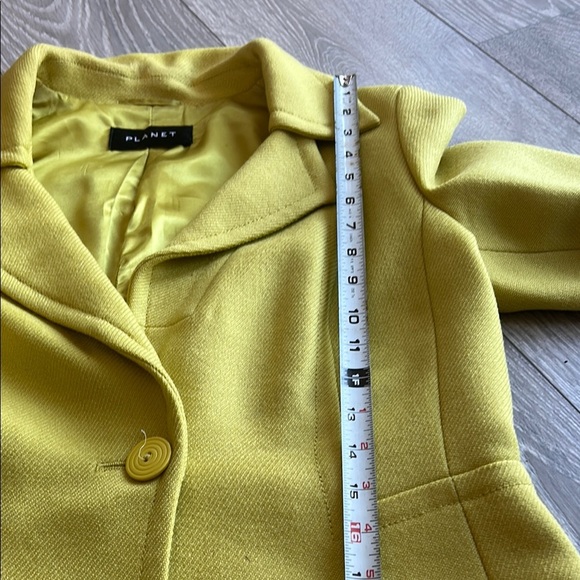 Yellow Blazer and Peplum Top Set - Picture 10 of 13